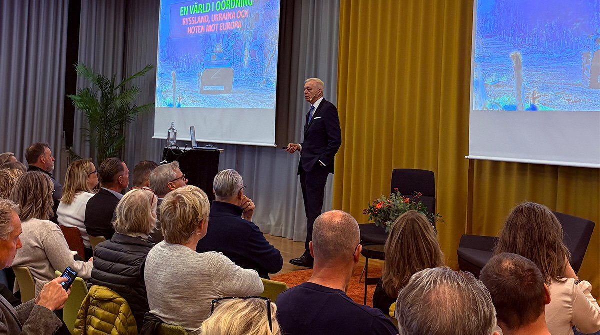 Paasikivi föreläste på Science Park Skövde.jpg